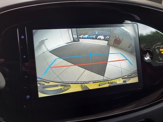 Toyota Aygo 1.0 VVT-i S-CVT Premium Automaat | Apple CarPlay | Cloud Navigatie | Rijklaarprijs incl. garantie | ActivLease financial lease