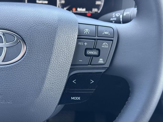 Toyota C-HR 1.8 Hybrid 140 Dynamic **NIEUWE AUTO/ DIRECT LEVERBAAR** ActivLease financial lease