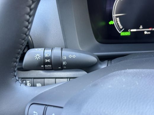 Toyota C-HR 1.8 Hybrid 140 Dynamic **NIEUWE AUTO/ DIRECT LEVERBAAR** ActivLease financial lease