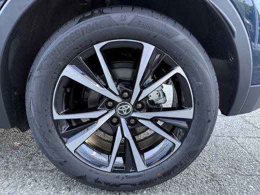 Toyota C-HR 1.8 Hybrid 140 Dynamic **NIEUWE AUTO/ DIRECT LEVERBAAR** ActivLease financial lease