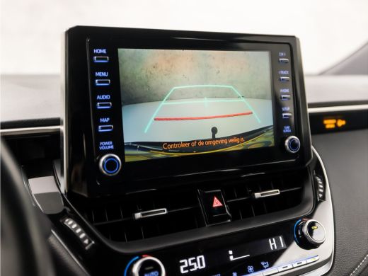 Toyota Corolla Touring Sports 1.8 Hybrid Sport Automaat (APPLE CARPLAY, NAVIGATIE, ADAPTIVE CRUISE, KEYLESS, SPORTSTOELEN, CAME... ActivLease financial lease