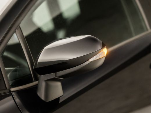 Toyota Corolla Touring Sports 1.8 Hybrid Sport Automaat (APPLE CARPLAY, NAVIGATIE, ADAPTIVE CRUISE, KEYLESS, SPORTSTOELEN, CAME... ActivLease financial lease