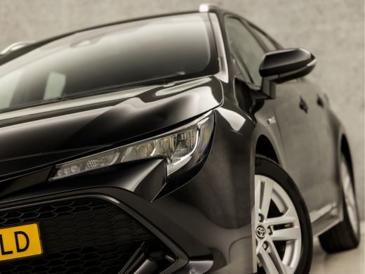 Toyota Corolla Touring Sports 1.8 Hybrid Sport Automaat (APPLE CARPLAY, NAVIGATIE, ADAPTIVE CRUISE, KEYLESS, SPORTSTOELEN, CAME... ActivLease financial lease