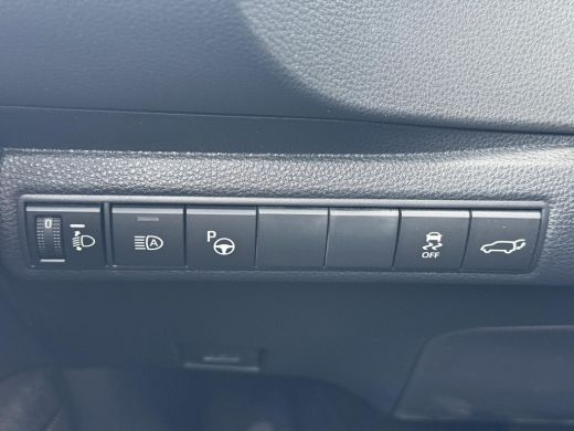 Toyota Corolla Touring Sports 1.8 Hybrid Style **NAVIGATIE/ ELEKTRISCHE ACHTERKLEP/ DODEHOEK DETECTIE/ STOELVERWARMING/ 36 MAAN... ActivLease financial lease