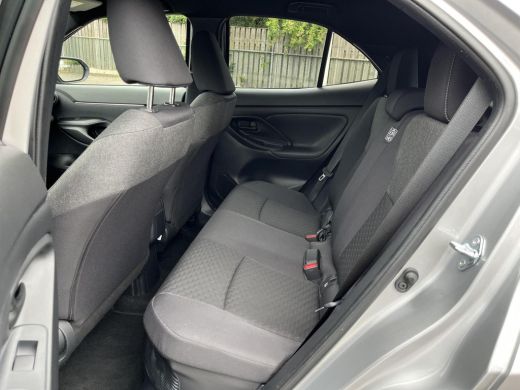 Toyota Yaris Cross 1.5 Hybrid 115 First Edition | Navigatie | Achteruitrijcamera | Stuurverwarming | Stoelverwarming ActivLease financial lease