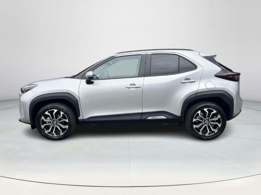 Toyota Yaris Cross 1.5 Hybrid 115 First Edition | Navigatie | Achteruitrijcamera | Stuurverwarming | Stoelverwarming ActivLease financial lease