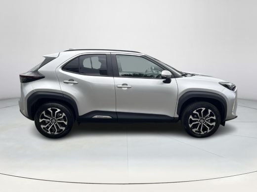 Toyota Yaris Cross 1.5 Hybrid 115 First Edition | Navigatie | Achteruitrijcamera | Stuurverwarming | Stoelverwarming ActivLease financial lease