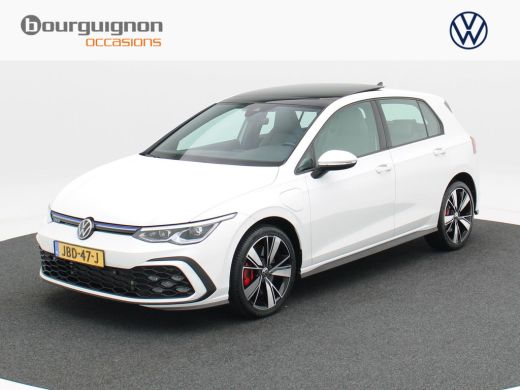 Volkswagen Golf 1.4 eHybrid GTE | Full LED | Panorama Dak | Carplay | Climate Control | Parkeersensoren | Stoel V... Volkswagen Golf 1.4 eHybrid GTE | Full LED | Panorama Dak | Carplay | Climate Control | Parkeersensoren | Stoel V...