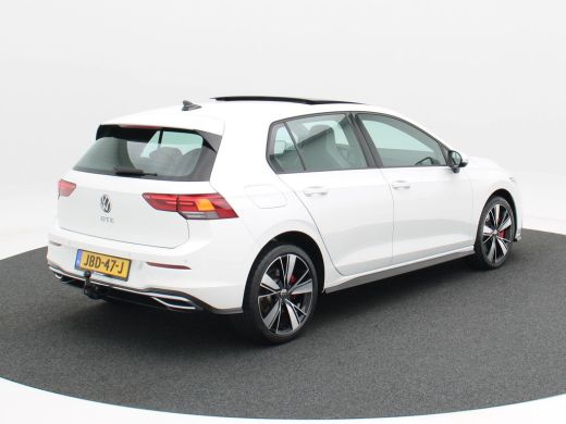 Volkswagen Golf 1.4 eHybrid GTE | Full LED | Panorama Dak | Carplay | Climate Control | Parkeersensoren | Stoel V... ActivLease financial lease