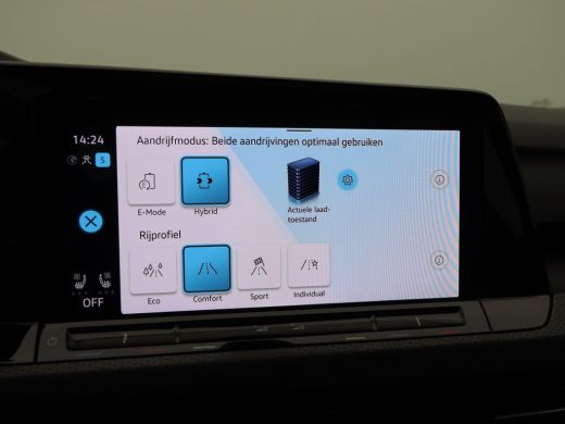 Volkswagen Golf 1.4 eHybrid GTE | Full LED | Panorama Dak | Carplay | Climate Control | Parkeersensoren | Stoel V... ActivLease financial lease