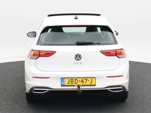 Volkswagen Golf 1.4 eHybrid GTE | Full LED | Panorama Dak | Carplay | Climate Control | Parkeersensoren | Stoel V... ActivLease financial lease