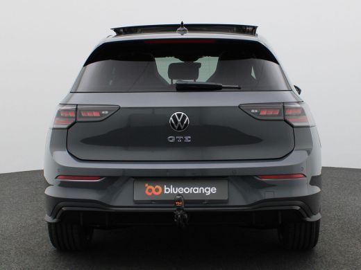 Volkswagen Golf 1.5 eHybrid GTE Trekhaak wegklapbaar, Head-up Display, Panoramadak, Area View, 18" Catania LMV, A... ActivLease financial lease