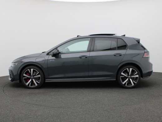 Volkswagen Golf 1.5 eHybrid GTE Trekhaak wegklapbaar, Head-up Display, Panoramadak, Area View, 18" Catania LMV, A... ActivLease financial lease