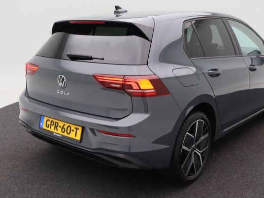 Volkswagen Golf 1.5 TSi 115 Pk Oranje Edition | Full LED | Carplay | Adaptive Cruise | Camera | Sensoren | Climat... ActivLease financial lease
