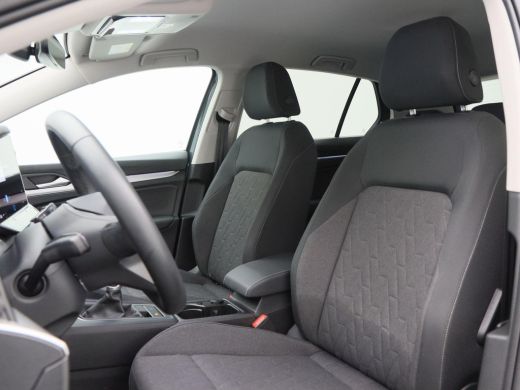 Volkswagen Golf 1.5 TSi 115 Pk Oranje Edition | Full LED | Carplay | Adaptive Cruise | Camera | Sensoren | Climat... ActivLease financial lease