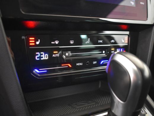 Volkswagen Passat Variant 1.4 TSI PHEV GTE Business 218pk Adaptief cruise control | Navigatie | App connect | Stoel... ActivLease financial lease