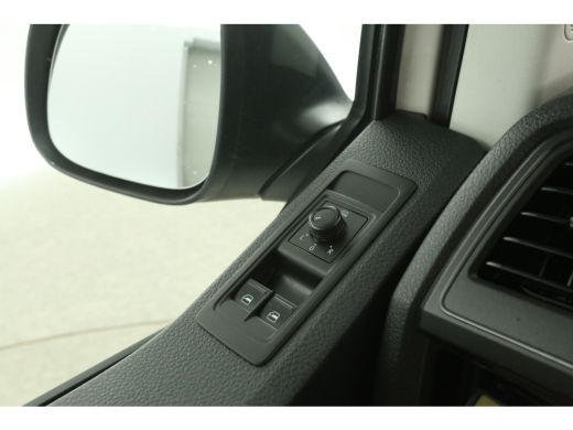 Volkswagen Transporter 2.0 TDI L2H1 | Dubbele Cabine | 6 Persoons | 140PK Airco Trekhaak Bluetooth Elektrpakket Schuifde... ActivLease financial lease