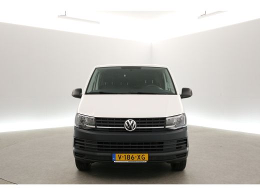 Volkswagen Transporter 2.0 TDI L2H1 | 140PK | DC | Airco | Trekhaak | Elektrpakket ActivLease financial lease