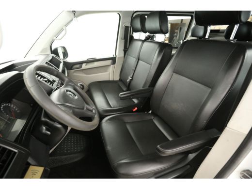 Volkswagen Transporter 2.0 TDI L2H1 | Dubbele Cabine | 6 Persoons | 140PK Airco Trekhaak Bluetooth Elektrpakket Schuifde... ActivLease financial lease