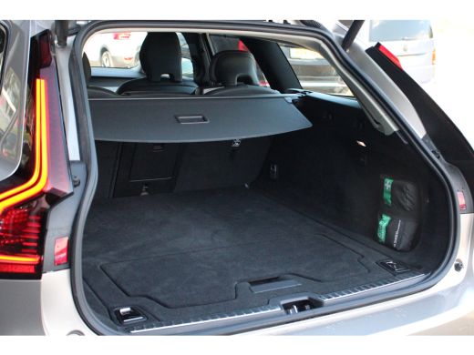 Volvo  V90 2.0 T8 Plug-in hybrid AWD Ultra Dark | 360° Camera | Harman Kardon | Head-Up | Panoramadak | Adap... ActivLease financial lease