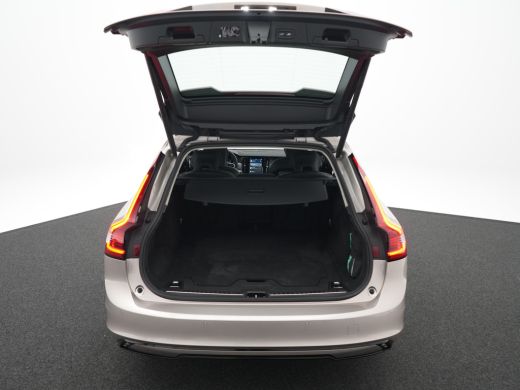 Volvo  V90 2.0 T8 Plug-in hybrid AWD Ultra Dark | 360° Camera | Harman Kardon | Head-Up | Panoramadak | Adap... ActivLease financial lease