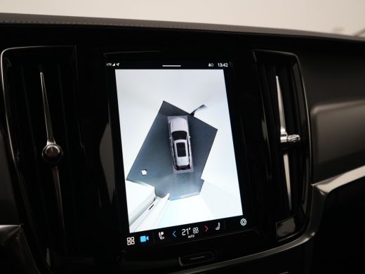 Volvo  V90 2.0 T8 Plug-in hybrid AWD Ultra Dark | 360° Camera | Harman Kardon | Head-Up | Panoramadak | Adap... ActivLease financial lease