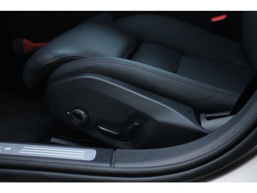 Volvo  V90 2.0 T8 Plug-in hybrid AWD Ultra Dark | 360° Camera | Harman Kardon | Head-Up | Panoramadak | Adap... ActivLease financial lease
