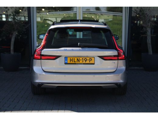Volvo  V90 2.0 T8 Plug-in hybrid AWD Ultra Dark | 360° Camera | Harman Kardon | Head-Up | Panoramadak | Adap... ActivLease financial lease