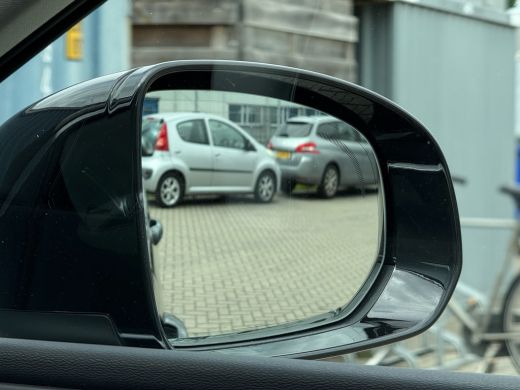 Volvo  XC60 2.0 B5 Momentum Exclusive Camera 360 | Trekhaak wegklapbaar | Airco | NAVI | Apple carplay/ Andro... ActivLease financial lease