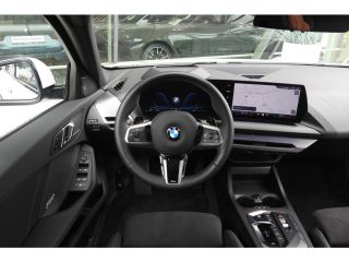 BMW 1 Serie 120 High Executive M Sport Automaat / Sportstoelen / M Adaptief onderstel / Comfort Access / Adap...