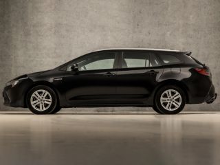 Toyota Corolla Touring Sports 1.8 Hybrid Sport Automaat (APPLE CARPLAY, NAVIGATIE, ADAPTIVE CRUISE, KEYLESS, SPORTSTOELEN, CAME...