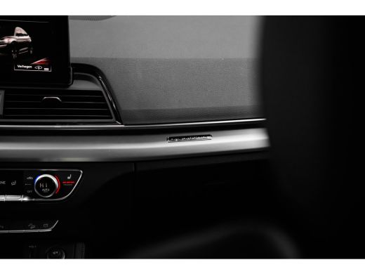 Audi Q5 Sportback S edition competition Luchtvering | Panoramadak | Stylingpakket Carbon | 360 graden cam... ActivLease financial lease