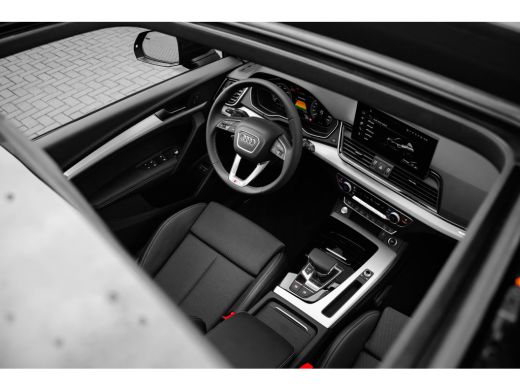 Audi Q5 Sportback S edition competition Luchtvering | Panoramadak | Stylingpakket Carbon | 360 graden cam... ActivLease financial lease