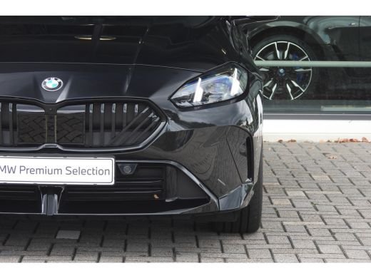 BMW 1 Serie 120 High Executive M Sport Automaat / Panoramadak / Sportstoelen / M Adaptief onderstel / Adaptie... ActivLease financial lease