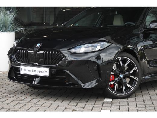 BMW 1 Serie 120 High Executive M Sport Automaat / Panoramadak / Sportstoelen / M Adaptief onderstel / Adaptie... ActivLease financial lease