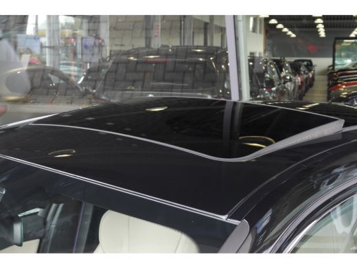 BMW 1 Serie 120 High Executive M Sport Automaat / Panoramadak / Sportstoelen / M Adaptief onderstel / Adaptie... ActivLease financial lease