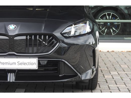 BMW 2 Serie 220 M Sport Automaat / Sportstoelen / Achteruitrijcamera / M Adaptief onderstel / Adaptieve LED /... ActivLease financial lease