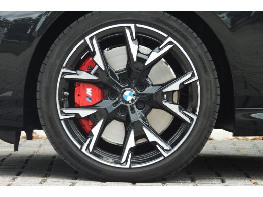BMW 2 Serie 220 M Sport Automaat / Sportstoelen / Achteruitrijcamera / M Adaptief onderstel / Adaptieve LED /... ActivLease financial lease