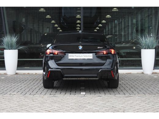 BMW 2 Serie 220 M Sport Automaat / Sportstoelen / Achteruitrijcamera / M Adaptief onderstel / Adaptieve LED /... ActivLease financial lease