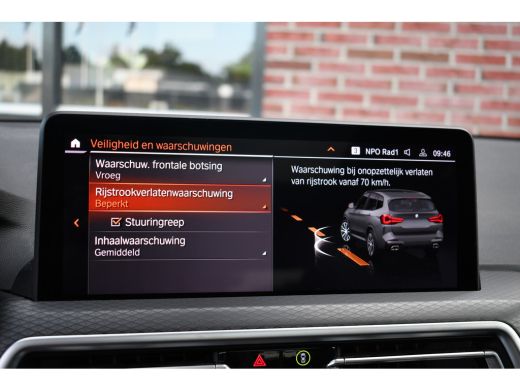BMW X3 xDrive30e M-Sport Pano Trekhaak Camera HiFi DA-pack ActivLease financial lease