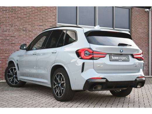 BMW X3 xDrive30e M-Sport Pano Trekhaak Camera HiFi DA-pack ActivLease financial lease