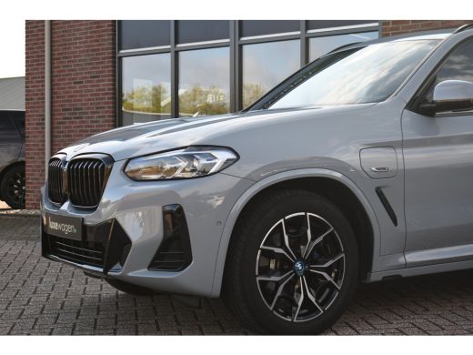 BMW X3 xDrive30e M-Sport Brooklyngrau! Pano Trekh Cam HiFi DA-pack ActivLease financial lease