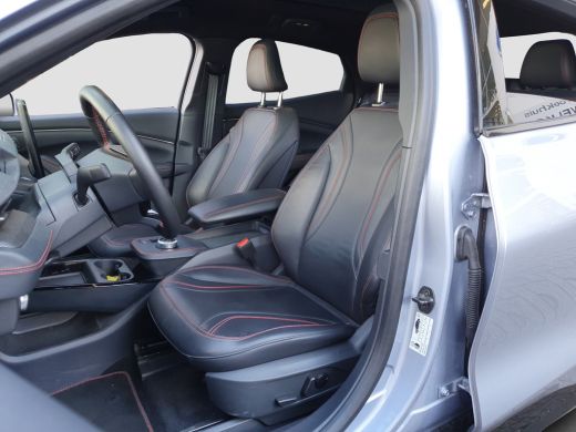 Ford Mustang Mach-E Mach-E AWD 75 kWh | Pano | Camera | B&O Audio | Adap. Cruise | BLIS ActivLease financial lease