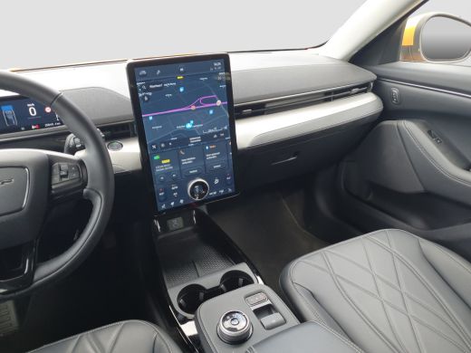 Ford Mustang Mach-E Mach-E Extended RWD 98 kWh | Camera | Adap. Cruise | Carplay | Stoelverwarming ActivLease financial lease
