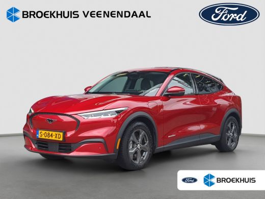 Ford Mustang Mach-E Mach-E RWD 75 kWh | Camera | Carplay | Adap. Cruise | Stoelverwarming | Navigatie Ford Mustang Mach-E Mach-E RWD 75 kWh | Camera | Carplay | Adap. Cruise | Stoelverwarming | Navigatie