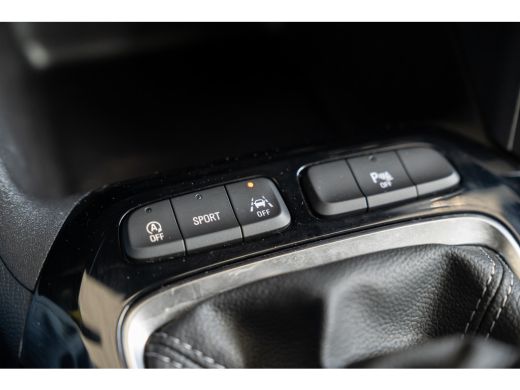 Opel Corsa 1.2 Turbo 100PK GS Line | Zwarte hemel | Navigatie | Camera | Parkeersensoren | Lichtmetalen velg... ActivLease financial lease
