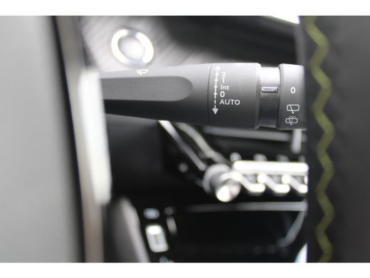Peugeot 208 1.2 PureTech GT Pack | PANO DAK | NAVIGATIE | CAMERA | SENSOREN | APPLE CARPLAY/ANDROID AUTO | ActivLease financial lease