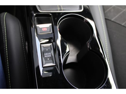 Peugeot 208 1.2 PureTech GT Pack | PANO DAK | NAVIGATIE | CAMERA | SENSOREN | APPLE CARPLAY/ANDROID AUTO | ActivLease financial lease
