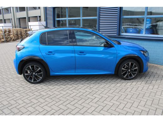 Peugeot 208 1.2 PureTech GT Pack | PANO DAK | NAVIGATIE | CAMERA | SENSOREN | APPLE CARPLAY/ANDROID AUTO | ActivLease financial lease