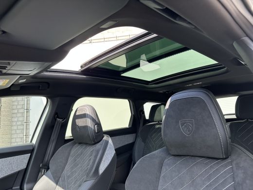 Peugeot e-5008 GT Avantage 73 kWh 3-Fase | 2 stoelen op derde rij | Achterbank in delen neerklapbaar | Achtersto... ActivLease financial lease